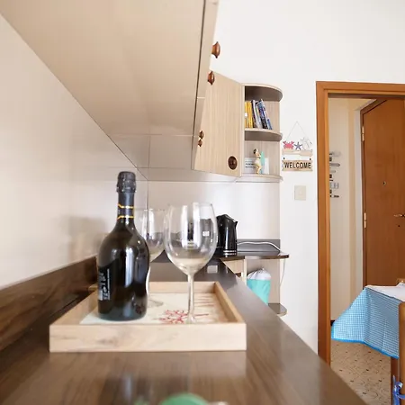 Nonna Olimpia - Trilocale Con Posto Auto Vicino * Градо